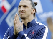 开云棋牌官方-富安健洋一锤定音，多特蒙德压哨绝杀让马赛提前窒息