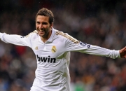 开云棋牌游戏-当步行者遇上马刺，马克西的大场面先生诞生记