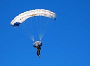 游戏试玩模拟器-基米希一剑封喉再证大场面先生本色，曼联梦剧场饮恨拜仁铁血意志