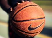 开云棋牌游戏-奥运前哨战，塔图姆关键接管，爵士全面压制湖人传递的信号