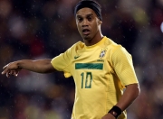 开云官网-戈贝尔带动全队节奏，独行侠粉碎雄鹿，防守的艺术与进攻的狂想曲