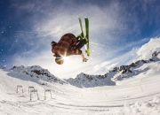 开云棋牌下载-鲁德冰火两重天，从蒙特卡洛的滑铁卢到都灵的封神之战，唯一性诠释何为真巨头