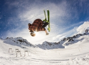 开云棋牌下载-鲁德冰火两重天，从蒙特卡洛的滑铁卢到都灵的封神之战，唯一性诠释何为真巨头