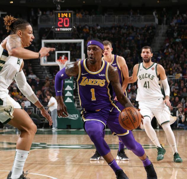 澳大利亚队大获全胜，韦恩替补登场破门